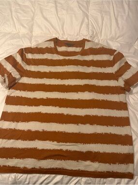 John Varvatos Burnt Orange & Cream Striped Textured Short Sleeve Tee | Size L